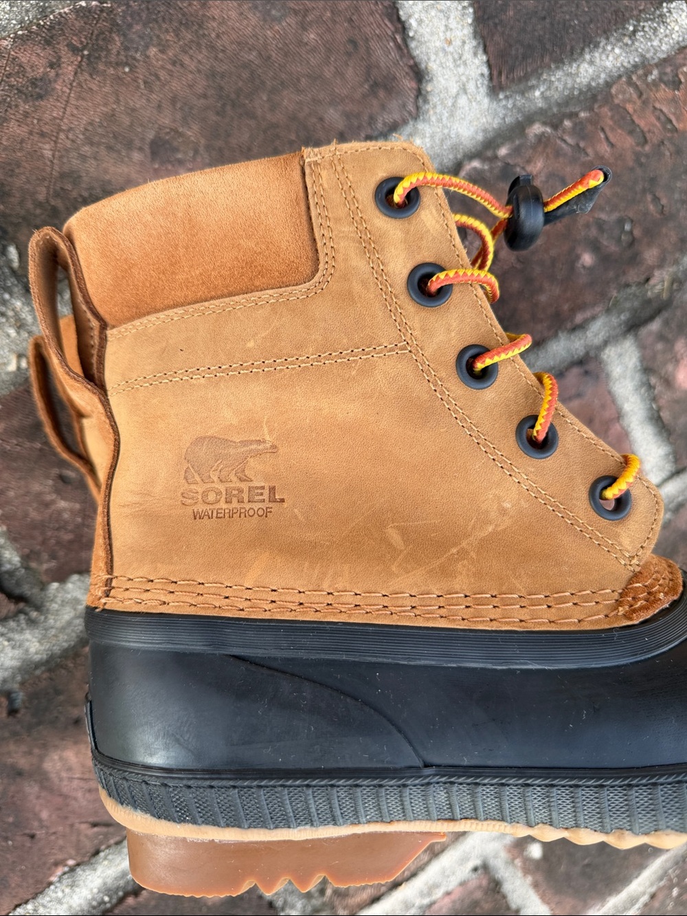 Sorel Tan and Black Lace-Up Duck Boots size 7 - Picture 7 of 11